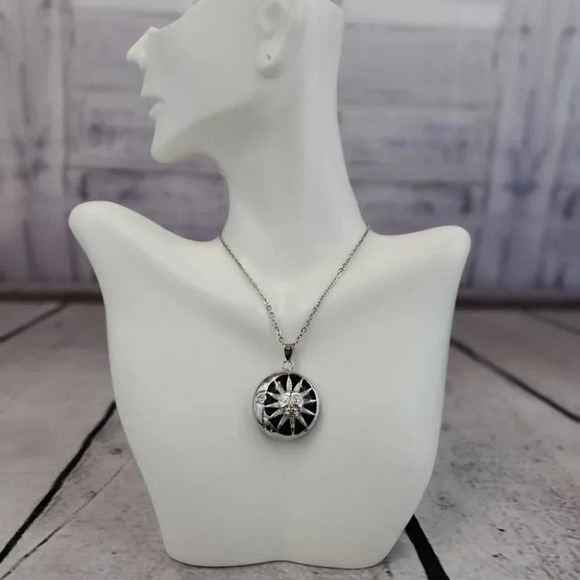 Obsidian Sun and Moon Pendant Necklace - Picture 8 of 8